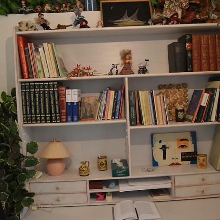 Apartment In The Center Of Aigio F Exteriör bild