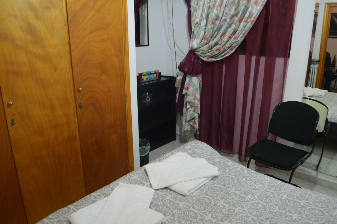 Apartment In The Center Of Aigio F Exteriör bild
