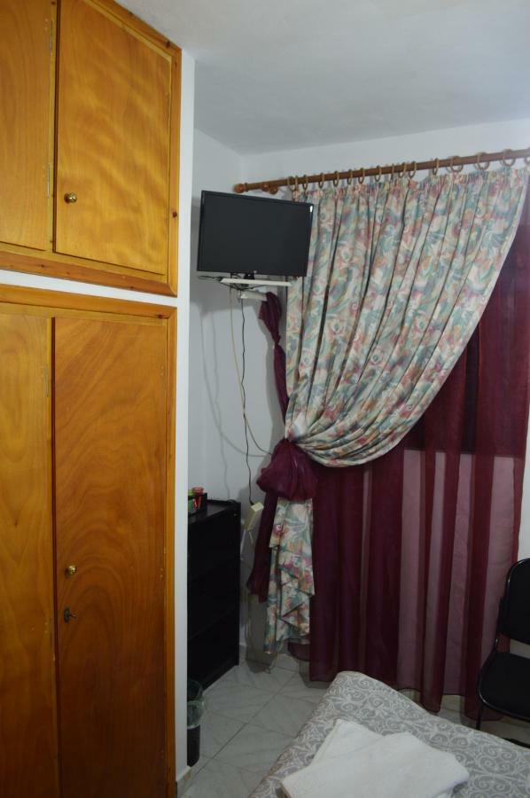 Apartment In The Center Of Aigio F Exteriör bild