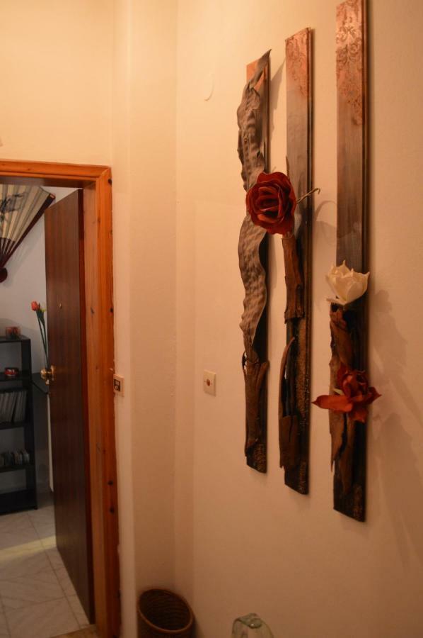 Apartment In The Center Of Aigio F Exteriör bild